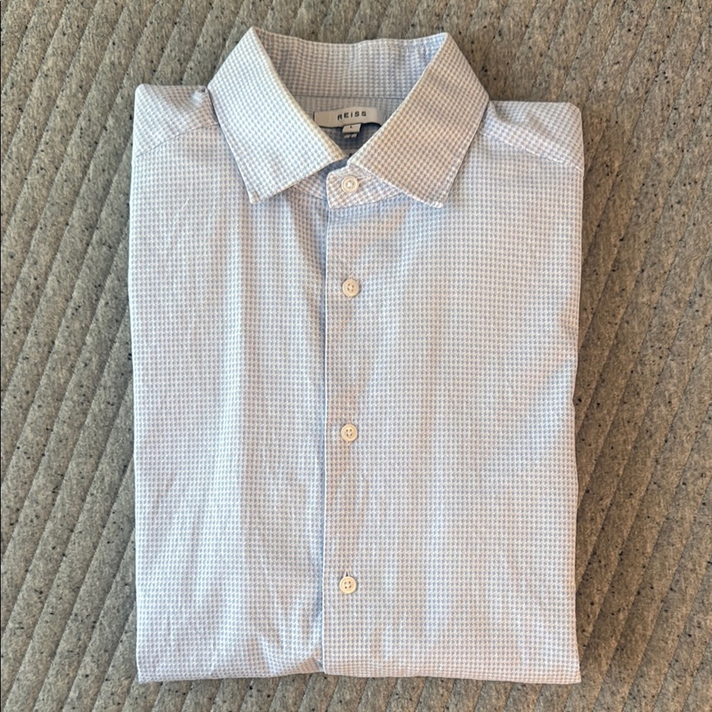 Men’s Reiss Light Blue Button-Down Shirt (Large & Slim Fit)